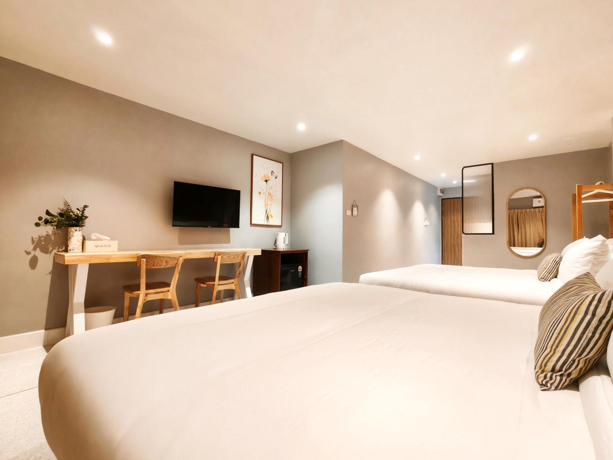 Ab House Aparthotel Bangkok Exterior photo